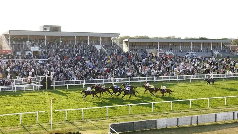 Today's racing comes from Yarmouth