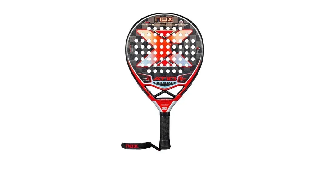Consigue toda la potencia sin perder el control de la bola con la pala NOX AT10 Genius 18K